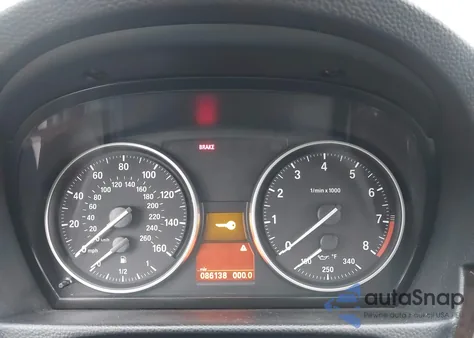 2011 BMW 335I xDrive z USA, uszkodzony, nr VIN WBAKF9C56BE619899